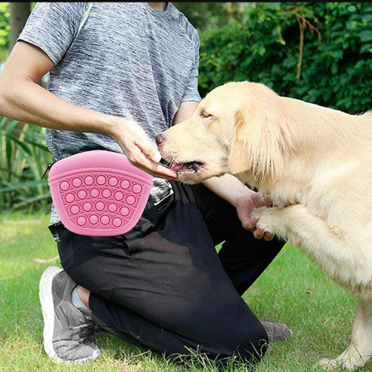 🍖 Clip & Treat – Hands-Free Training Treat Dispenser